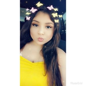 Meet your Posher, Crystal